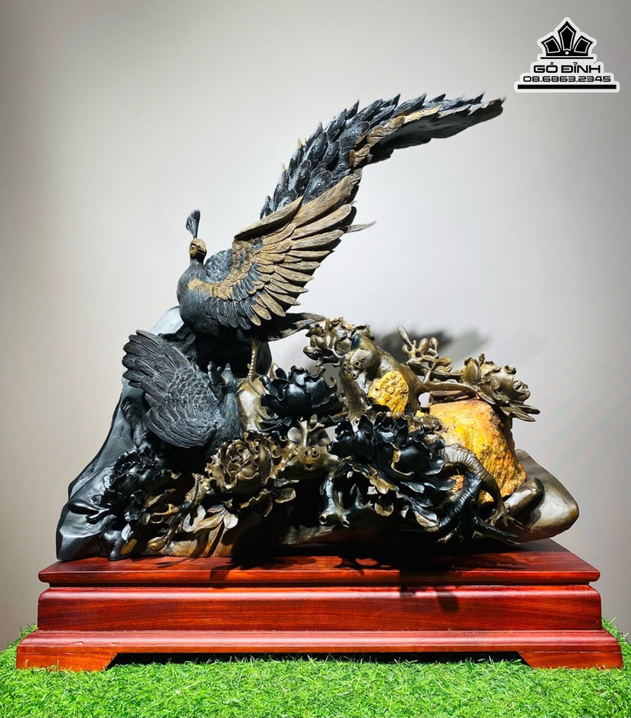 Tượng Phu Thê Viên Mãng Gỗ Mun Sừng Ôm Đá Cao 66 Ngang 56  Sâu 30 (cm)