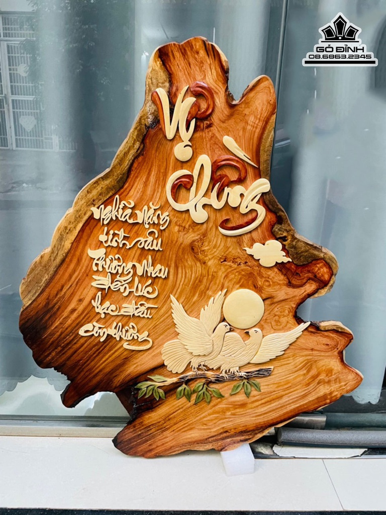 Tranh Gỗ Chữ Vợ Chồng Gỗ Gỗ Đỏ Cao 76 Ngang 65 (cm)