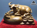 Tượng Trâu Gỗ Ngọc Am Liền Khối Cao 24 Ngang 36 Sâu 25 (cm)