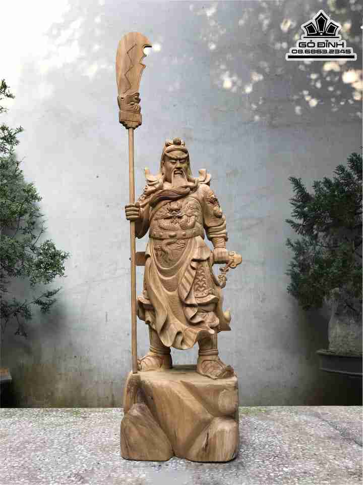 Tượng Quan Công Chống Đao Gỗ Bách Xanh  Cao 70 Rộng 25 Dày 20 (cm)