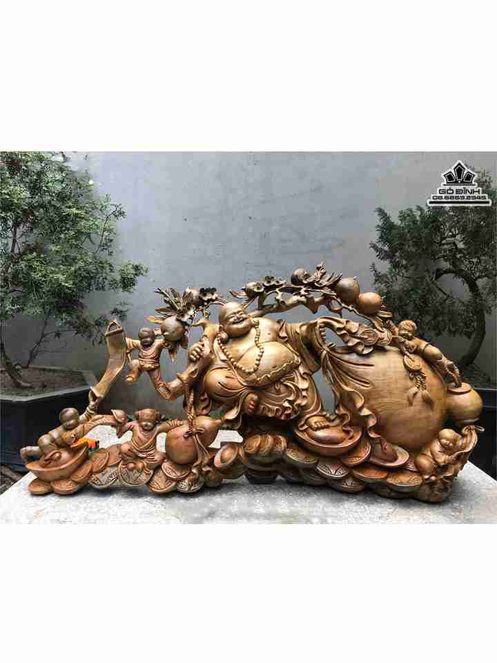 Tượng Phật Di Lặc Kéo Bao Tiền Gỗ Xá Xị ( Gù Hương )  Cao 56 Rộng 106 Dày 25 (cm)