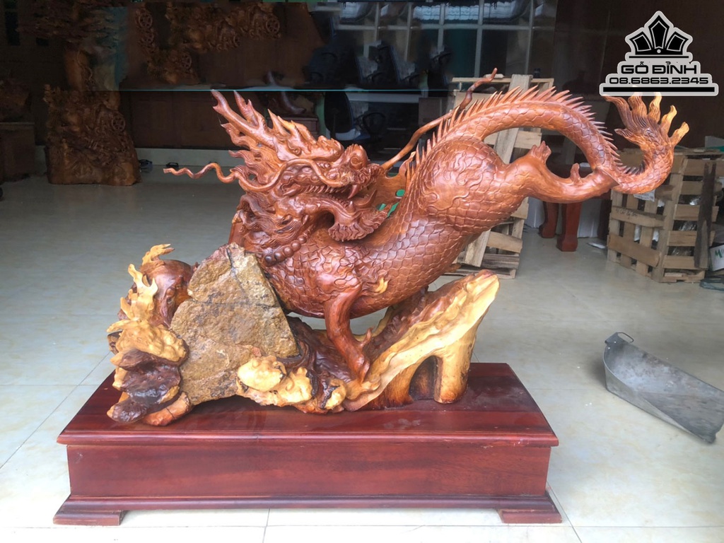 Tượng Hỏa Kỳ Lân Gỗ Hương Ôm Đá Cao 55 Ngang 98 Sâu 35 (cm)