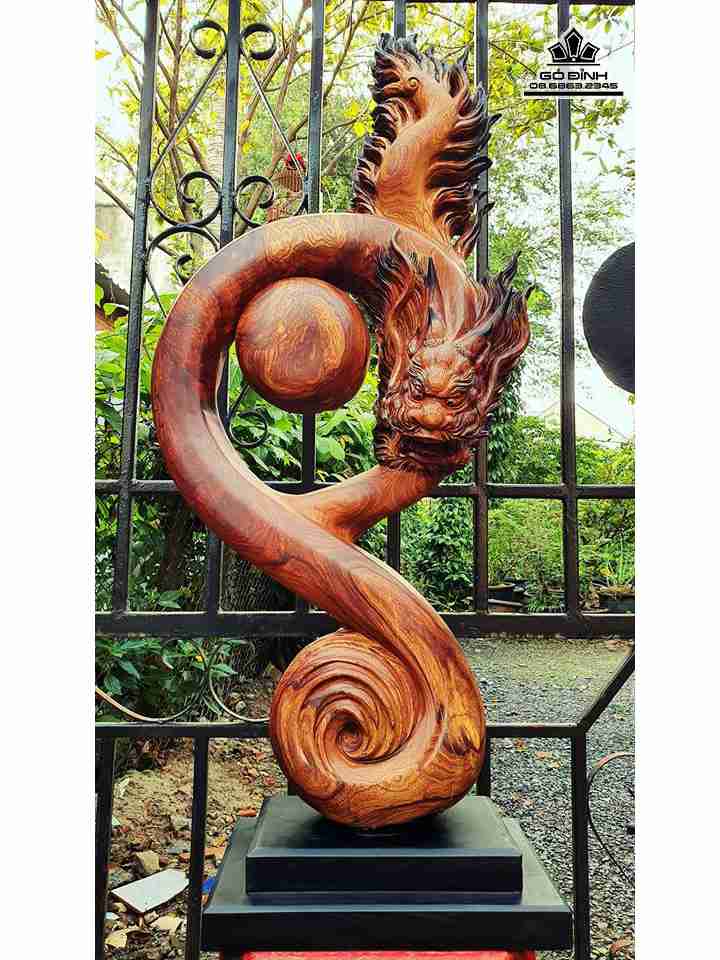 Tượng Rồng Vờn Ngọc Gỗ Cẩm Lai  Cao 90 Rộng 42 (cm)