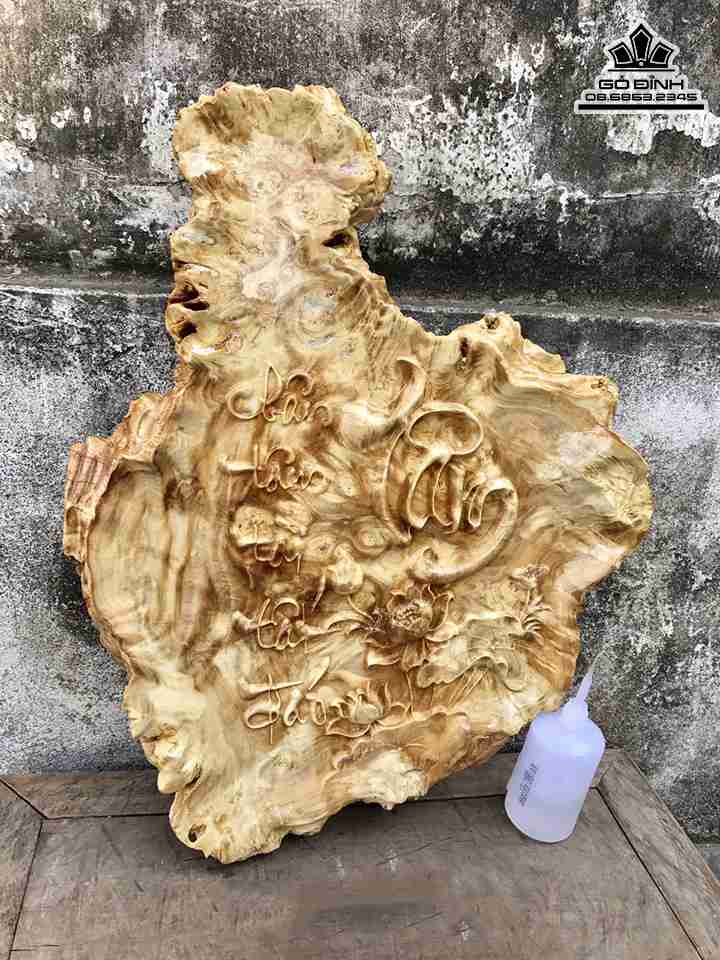 Tranh Chữ Tâm Gỗ Nu Nghiến  Cao 48 Rộng 38 Dày 2.2 (cm)