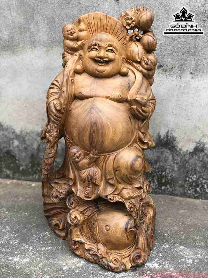 Tượng Phật Di Lặc Cưỡi Cá Chép Gỗ Bách Xanh  Cao 58 Rộng 32 Dày 22 (cm)