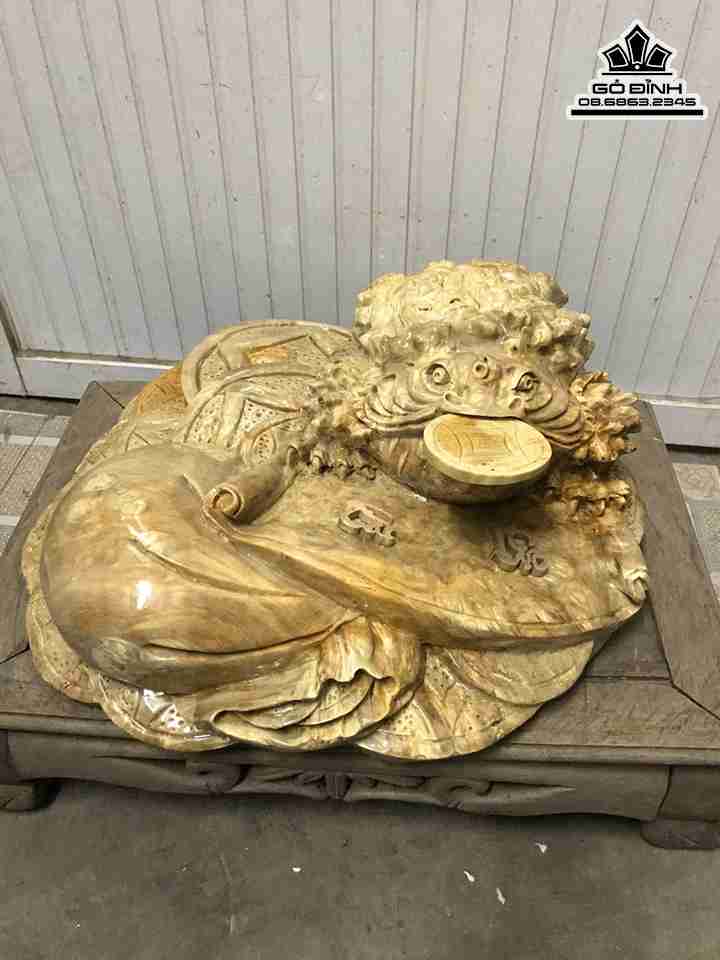 Tượng Cóc Thiềm Thừ Gỗ Nu Nghiến  Rộng 43 Sâu 42 Cao 18 (cm)