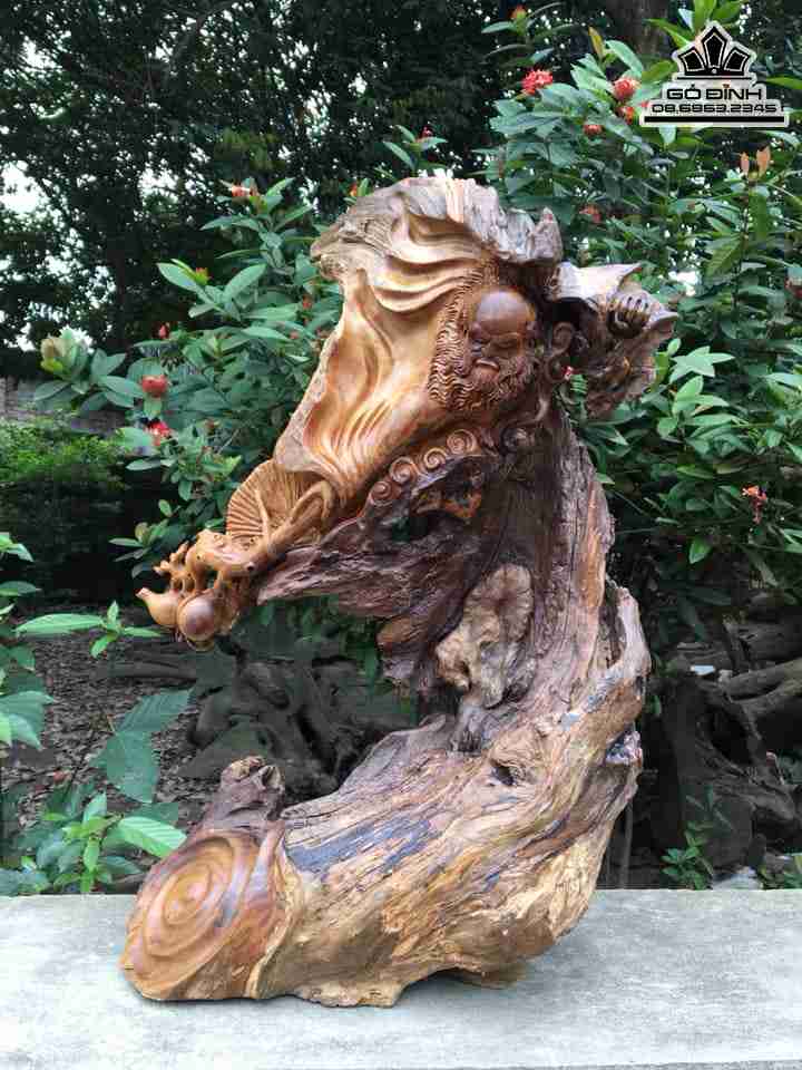 Tượng Đạt Ma Xuất Quyền Gỗ Lũa Bách Xanh  Cao 53 Rộng 37 Dày 16 (cm)