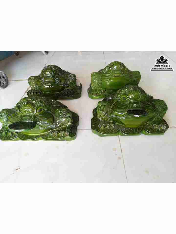 Tượng Cóc Thiềm Thừ Ngậm Tiền Gỗ Đổi Màu  Rộng 30 Sâu 20 Cao 16 (cm)