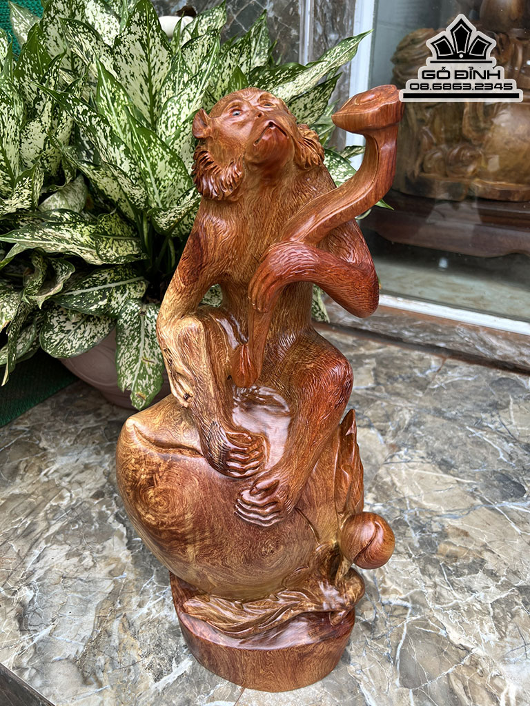 Tượng Khỉ Gỗ Hương Nguyên Khối Cao 51 Ngang 27 Sâu 23 (cm)