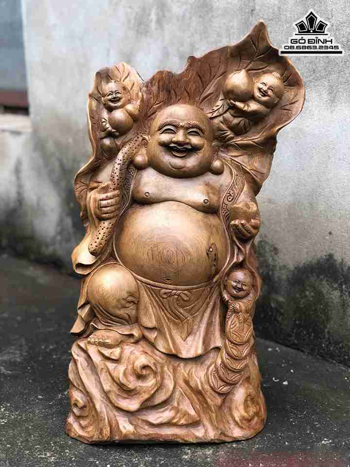 Tượng Phật Di Lặc Tam Phúc Gỗ Bách Xanh  Cao 56 Rộng 29 Dày 18 (cm)