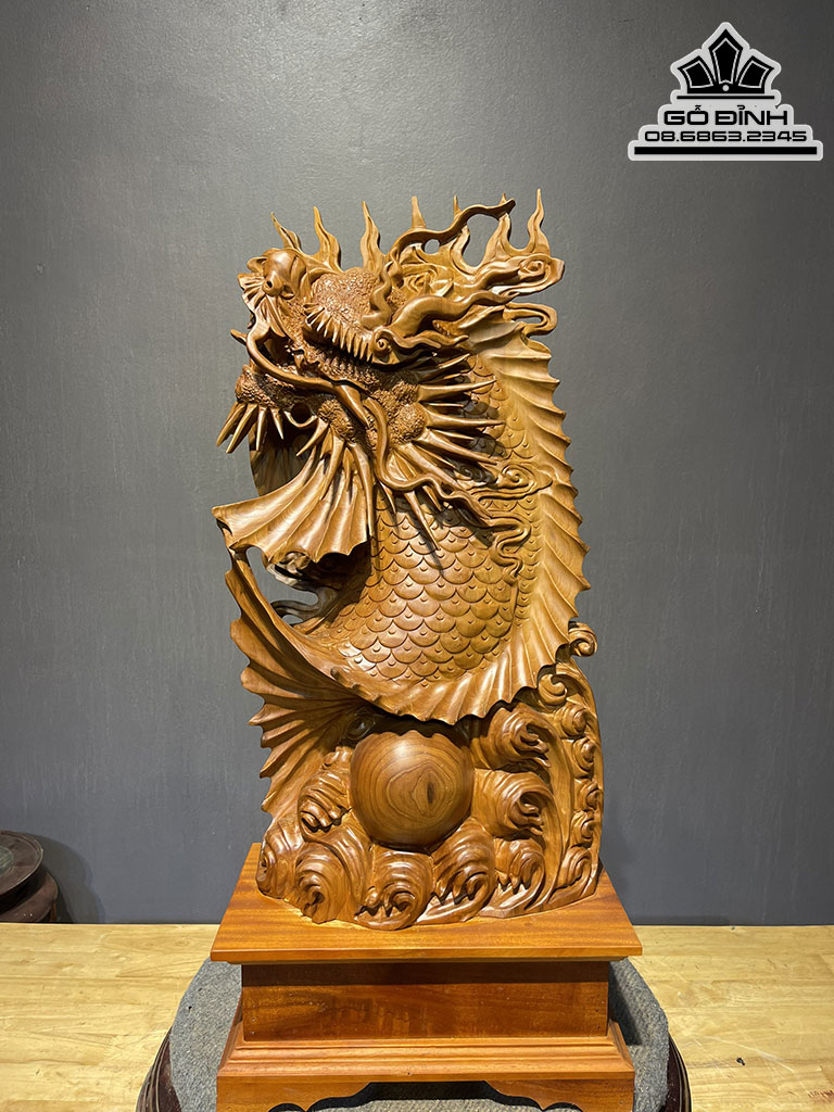 Tượng Cá Chép Hóa Rồng Gỗ Ngọc Am Cao 62 Ngang 33 Sâu 17 Cả Kỷ 78 (cm)