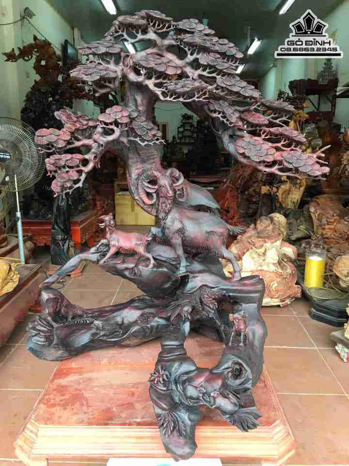 Tượng Tam Dương Khai Thái Gỗ Trắc  Cao 93 Rộng 80 Sâu 50 (cm)