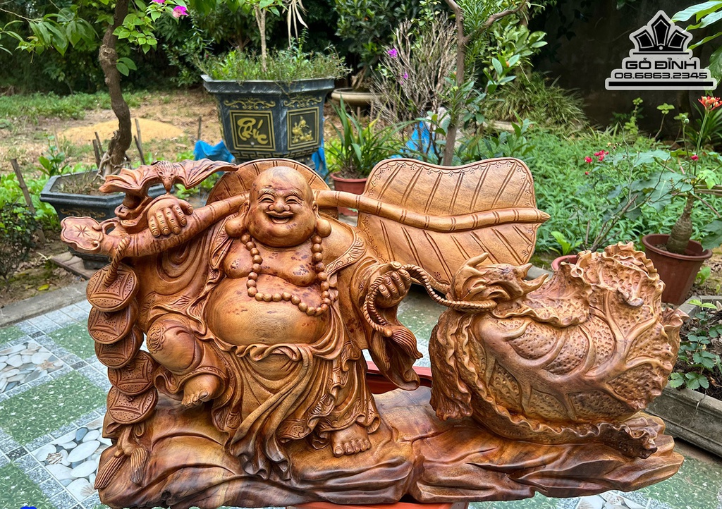 Tượng Phật Di Lặc Vác Quạt Ba Tiêu Gỗ Xá Xị Cao 39 Ngang 79 Sâu 19 (cm)