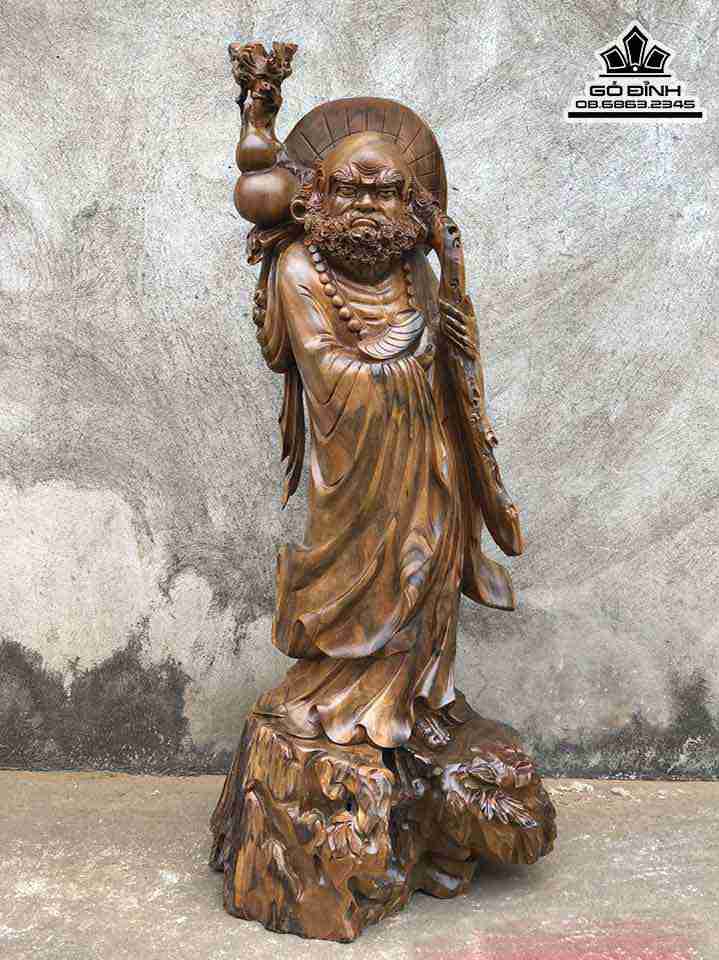 Tượng Đạt Ma Giáo Hóa Gỗ Bách Xanh  Cao 88 Rộng 36 Dày 26 (cm)