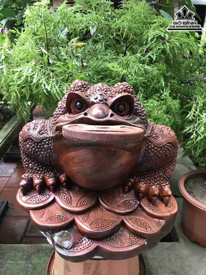 Tượng Cóc Ngậm Tiền Gỗ Hương Việt  Ngang 40 Cao 30 Sâu 34 (cm)