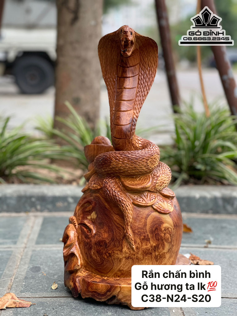 Tượng Rắn Chấn Bao Tiền Gỗ Hương Nguyên Khối Cao 38 Ngang 24 Sâu 20 (cm)