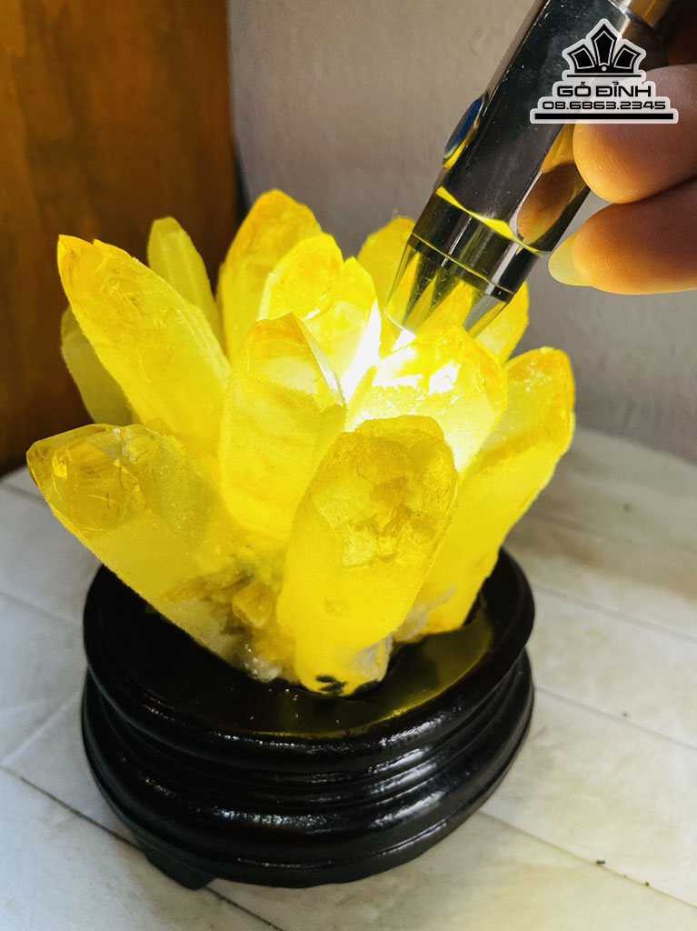 Tinh Thể Đá Thạch Anh Vàng Cao 14 Ngang 12 (cm) 1,3kg