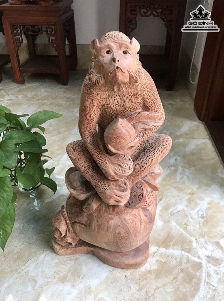 Tượng Khỉ Phong Thủy Gỗ Hương Cao 48 Ngang 24 Sâu 20 (cm)