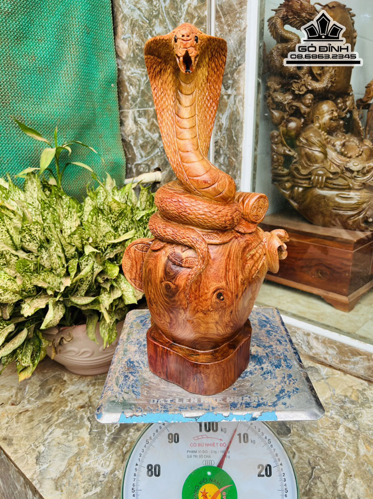 Tượng Rắn Phong Thủy Gỗ Hương Cao 51 Ngang 30 Sâu 22 (cm)