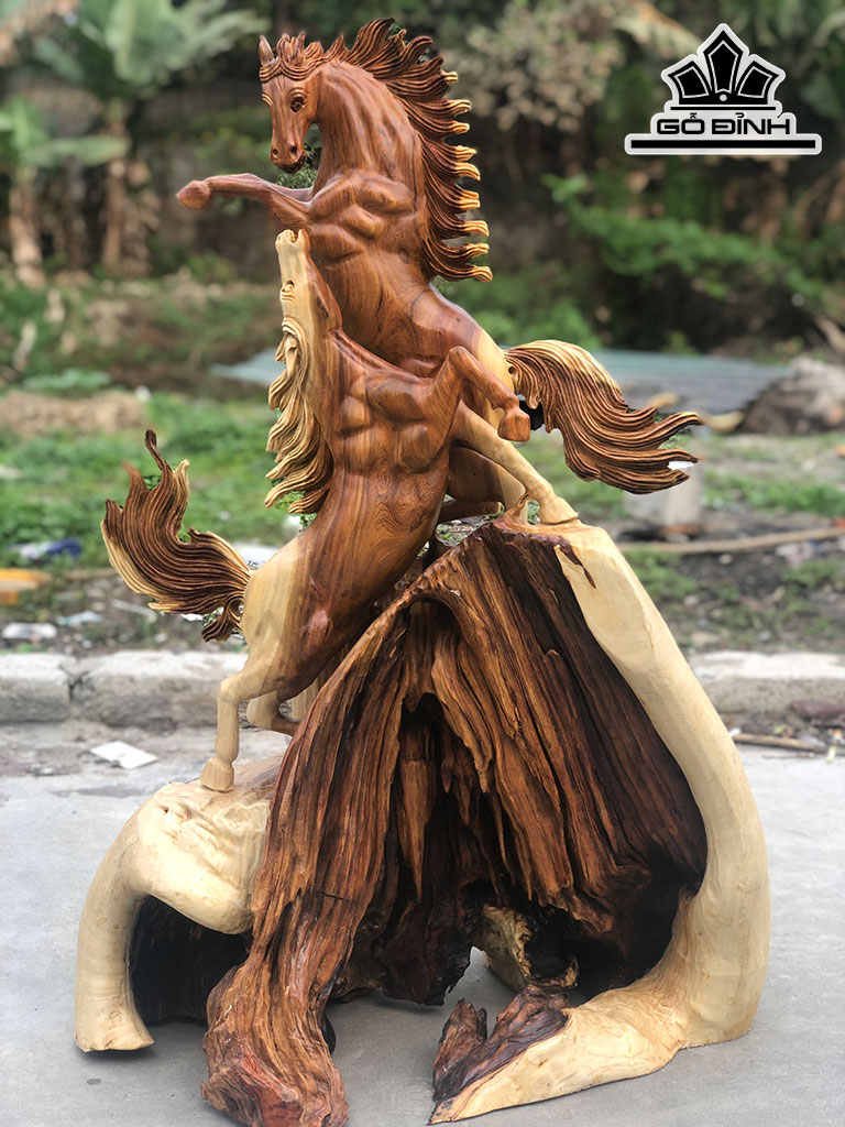 Tượng Song Mã Uyên Ương Gỗ Hương Cao 95 Ngang 68 Sâu 30 (cm)