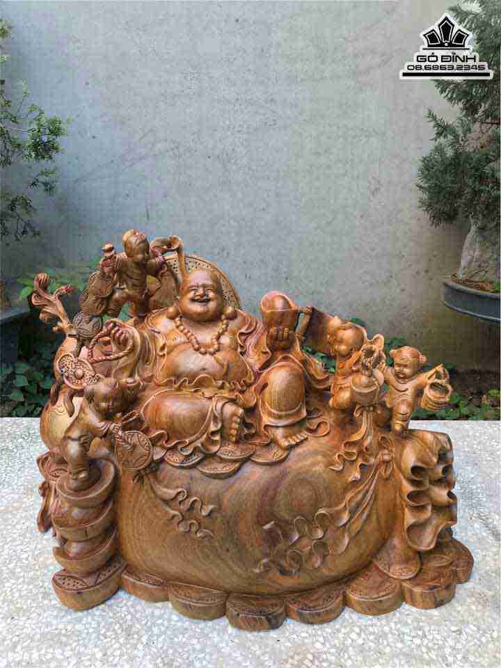 Tượng Phật Di Lặc Phú Quý Gỗ Xá Xị ( Gù Hương )  Cao 46 Rộng 85 Dày 45 (cm)