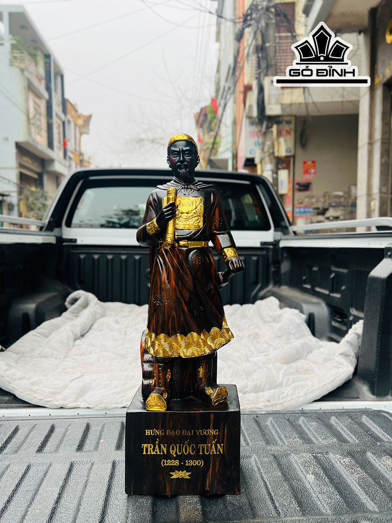 Tượng Trần Quốc Tuấn Gỗ Mun Hoa Cao 70 Ngang 21 Sâu 16 (cm)