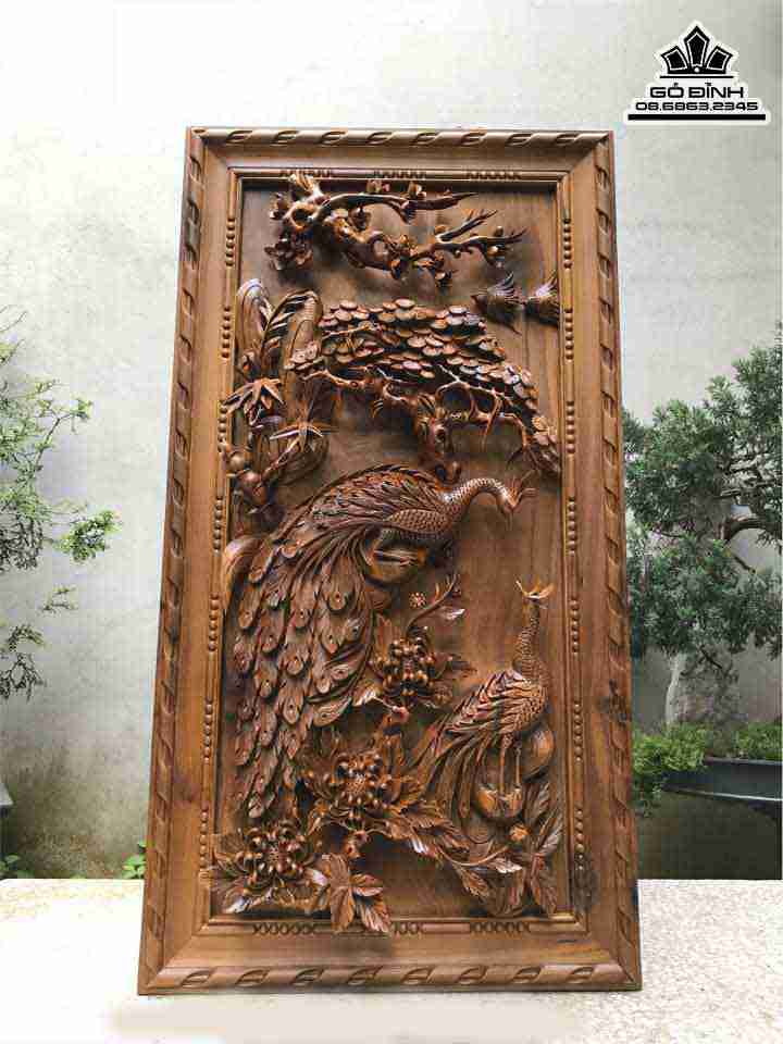 Tranh Phu Thê Viên Mãn Gỗ Bách Xanh   Cao 95 Rộng 51 Dày 8 (cm)