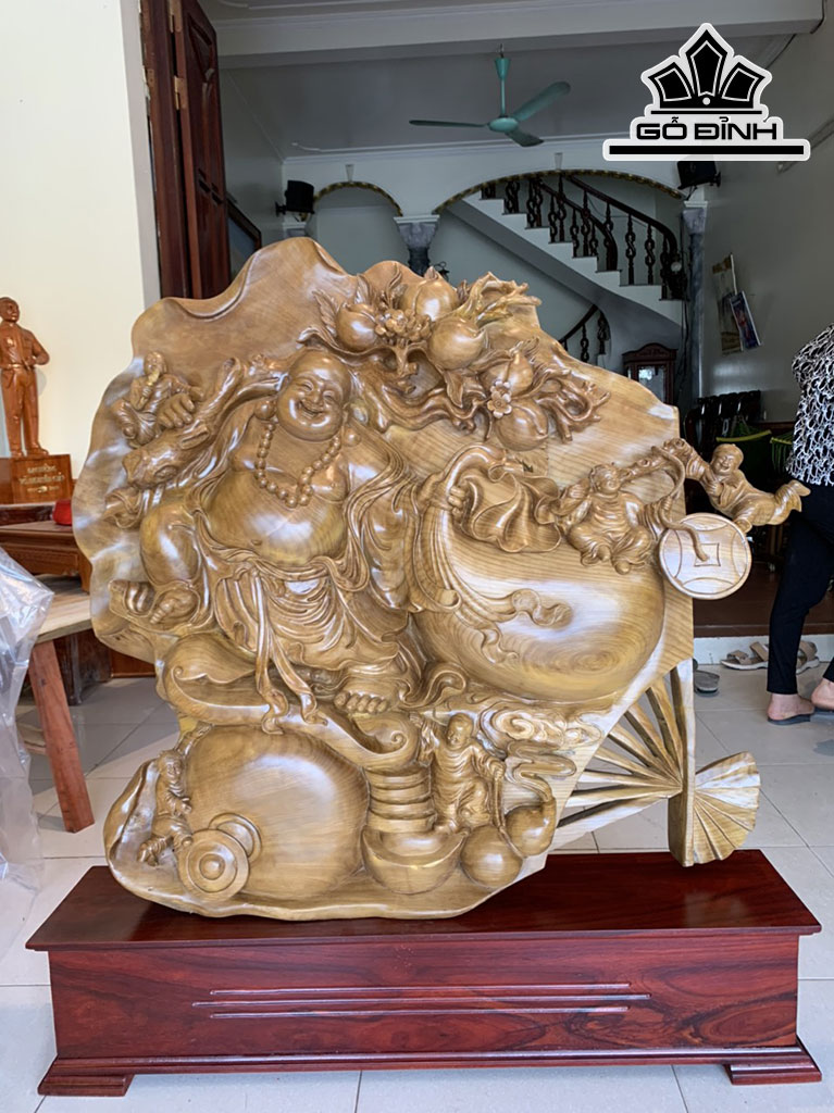 Tượng Phật Di Lặc Gỗ Xá Xị Cao 120 Ngang 130 Sâu 25 (cm)