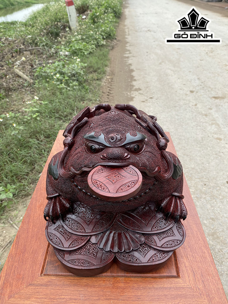 Tượng Thiềm Thừ Gỗ Tử Đàn Cao 23 Ngang 28 Dài 45 (cm)