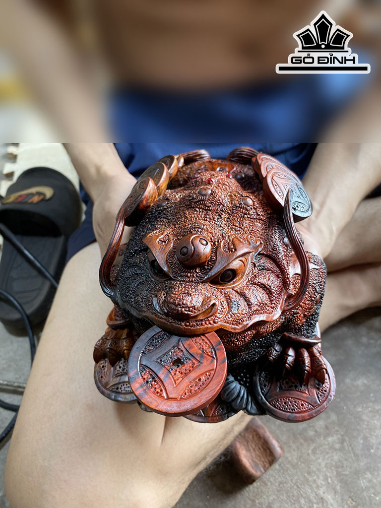 Tượng Thiềm Thừ Gỗ Trắc Cao 11 Ngang 15 Dài 23 (cm)