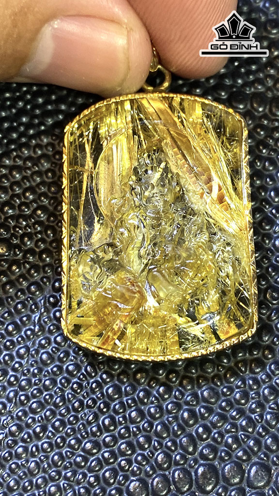 Mặt Dây Hoàng Thần Tài Bảo Thiên Đá Thạch Anh Tóc Vàng Cao 33 Ngang 23 Sâu 9 (mm) 13gr