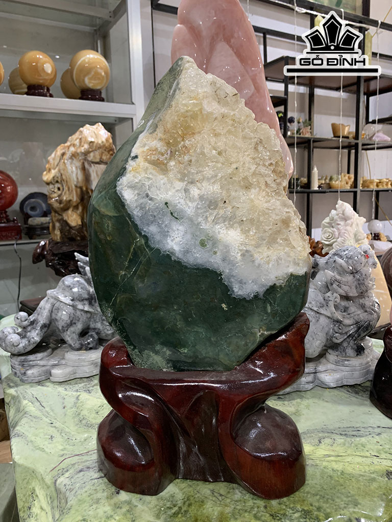 Núi Đá Cảnh Đá Thạch Anh Caxedon Cao 39 Ngang 25 Sâu 16 (cm) 18,8kg