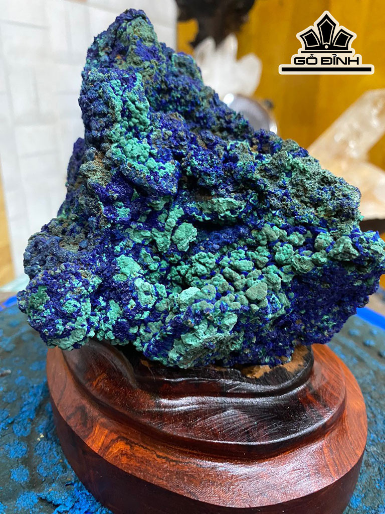 Tác Phẩm Đá Azurite Cao 15 Ngang 13 (cm) 1,65kg