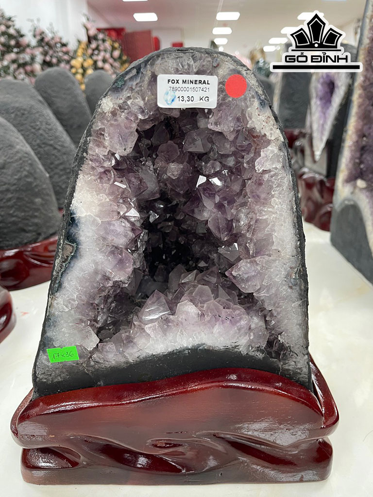 Tác Phẩm Động Đá Thạch Anh Tím 13,3kg