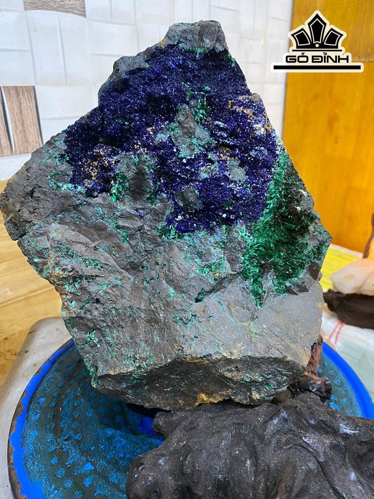 Tác Phẩm Đá Azurite Cao 27 (cm) 9,3kg