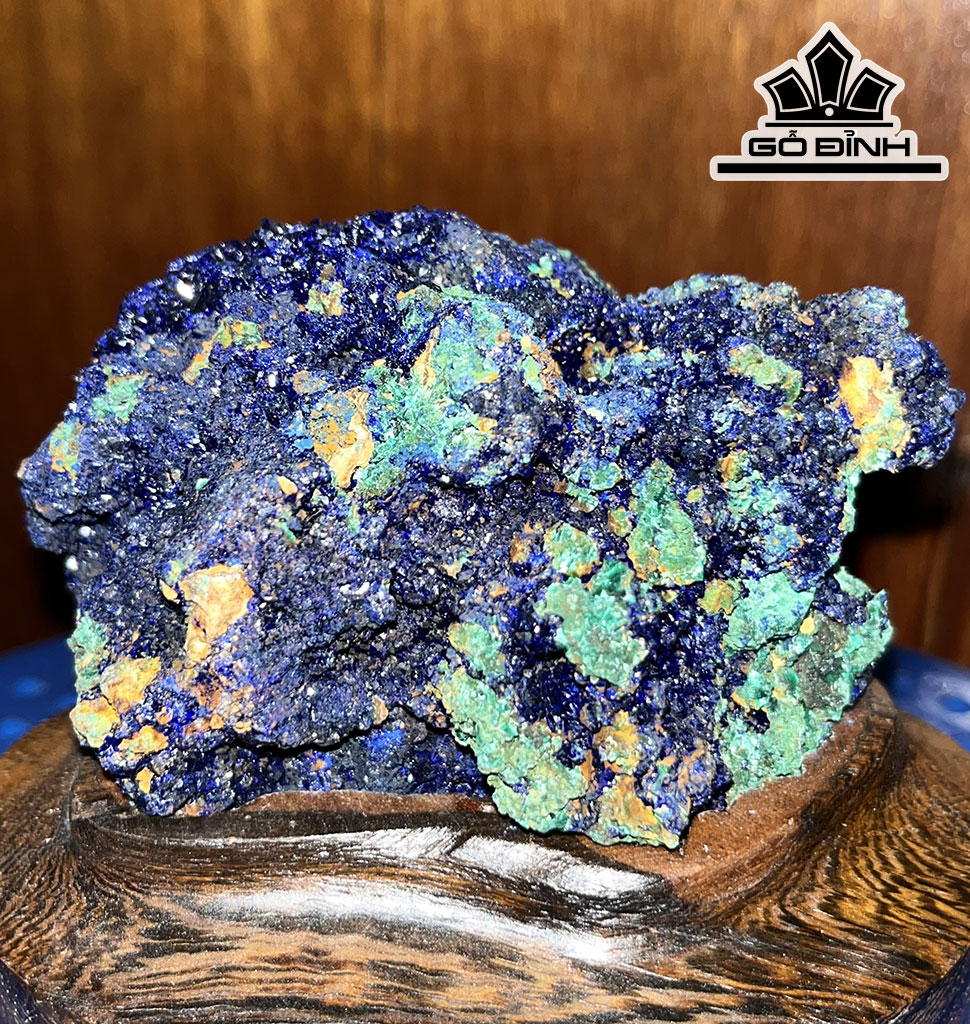 Tinh Thể Đá Azurite Cao 9 Ngang 12 (cm) 694gr