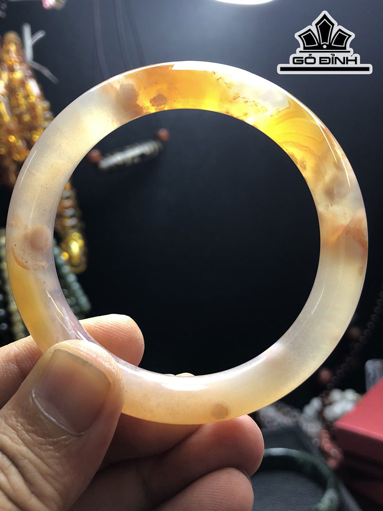 Vòng Tay Đá Mã Não Đường Kính 52,4 (mm) 31gr