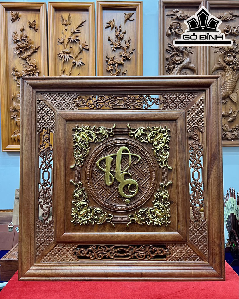 Tranh Chữ Gỗ Hương Cao 61 Ngang61 Khuôn 3 Ván 2,5 (cm)