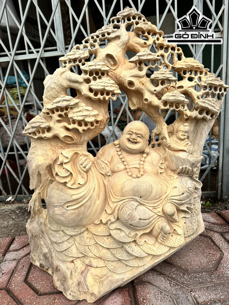 Tượng Di Lặc Gỗ Xá Xị Cao 72 Ngang 55 Sâu 22 (cm)