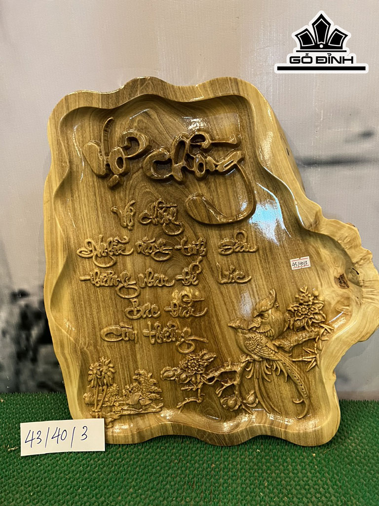 Tranh Chữ Vợ Chồng Gỗ Nu Nghiến Cao 40 Ngang 43 Sâu 3 (cm)
