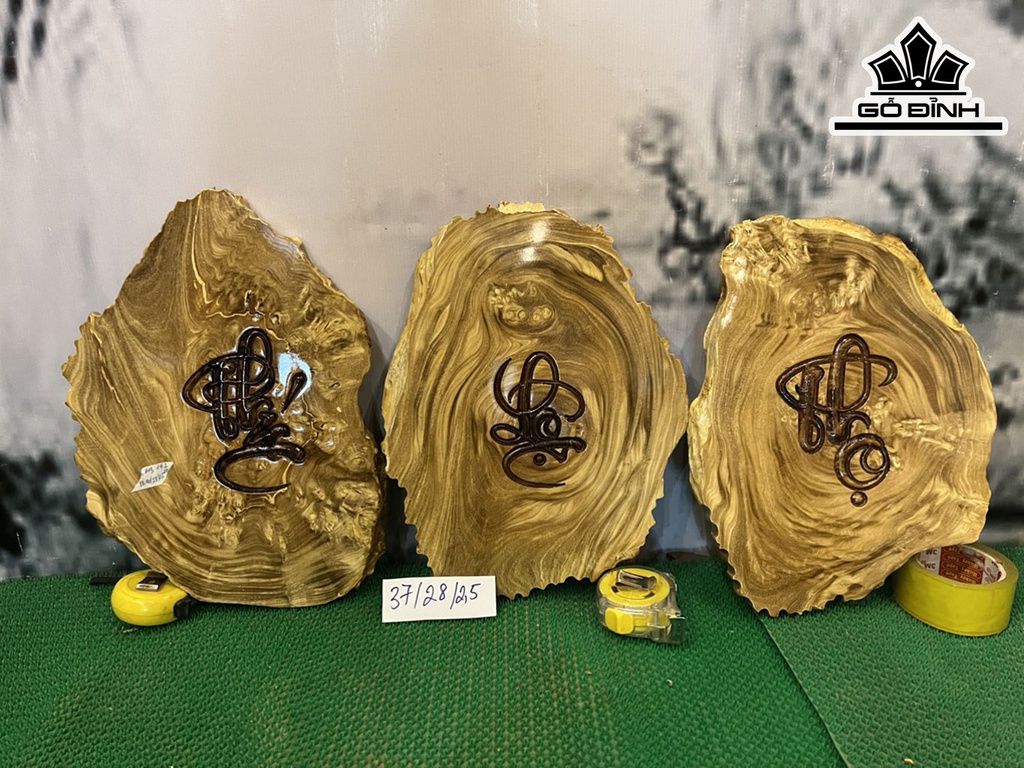 Tranh Phúc Lộc Thọ Gỗ Nu Nghiến Cao 37 Ngang 28 Sâu 2,5 (cm)