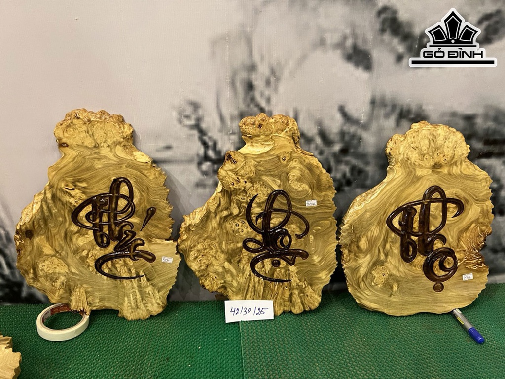 Tranh Phúc Lộc Thọ Gỗ Nu Nghiến Cao 42 Ngang 30 Sâu 2,5 (cm)