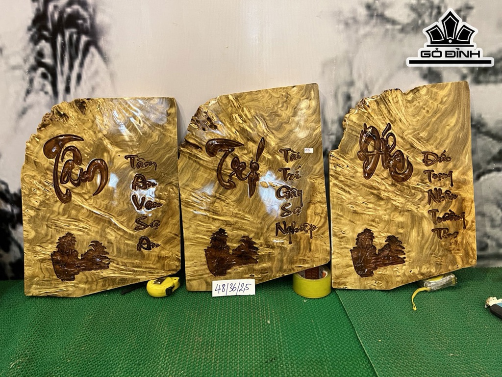 Tranh Tâm Trí Đức Gỗ Nu Nghiến Cao 48 Ngang 36 Sâu 2,5 (cm)