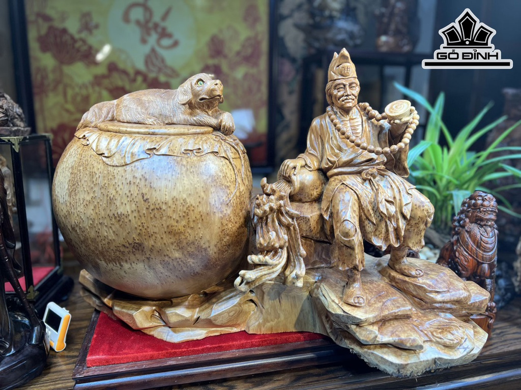 Tượng Tế Công Gỗ Nu Ngọc Am Ngang 83 Cao 52 Sâu 33 (cm)