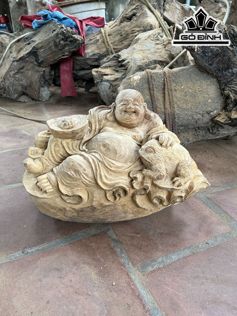 Tượng Phật Di Lặc Gỗ Ngọc Am Cao 28 Ngang 40 Sâu 23 (cm)