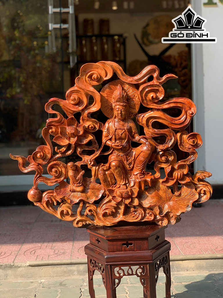 Tượng Phật Bà Quan Âm Gỗ Huyết Long Cao 65 Ngang 79 Sâu 8 (cm)