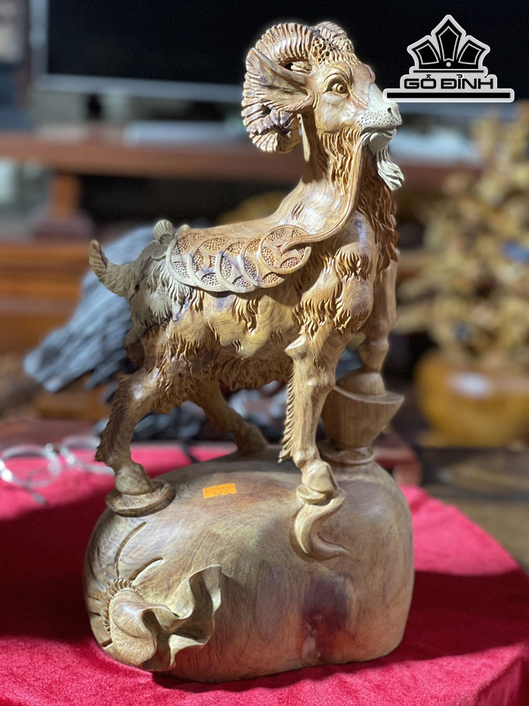 Tượng Nhất Dương Gỗ Hương Cao 41 Ngang 23 Sâu 13 (cm)