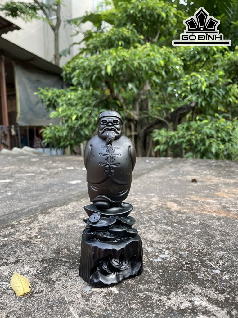 Tượng Lão Quản Gia Gỗ Mun Sừng Cao 20 Ngang 8 Sâu 8 (cm)