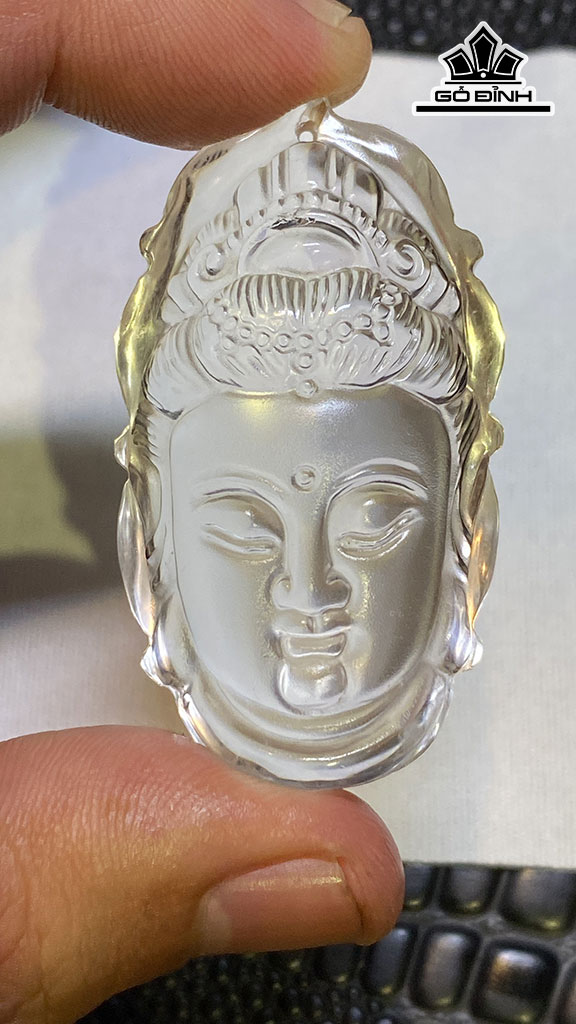 Diện Quan Âm Đá Thạch Anh Trắng Cao 50 Ngang 27 Sâu 18 (mm) 32,3gr