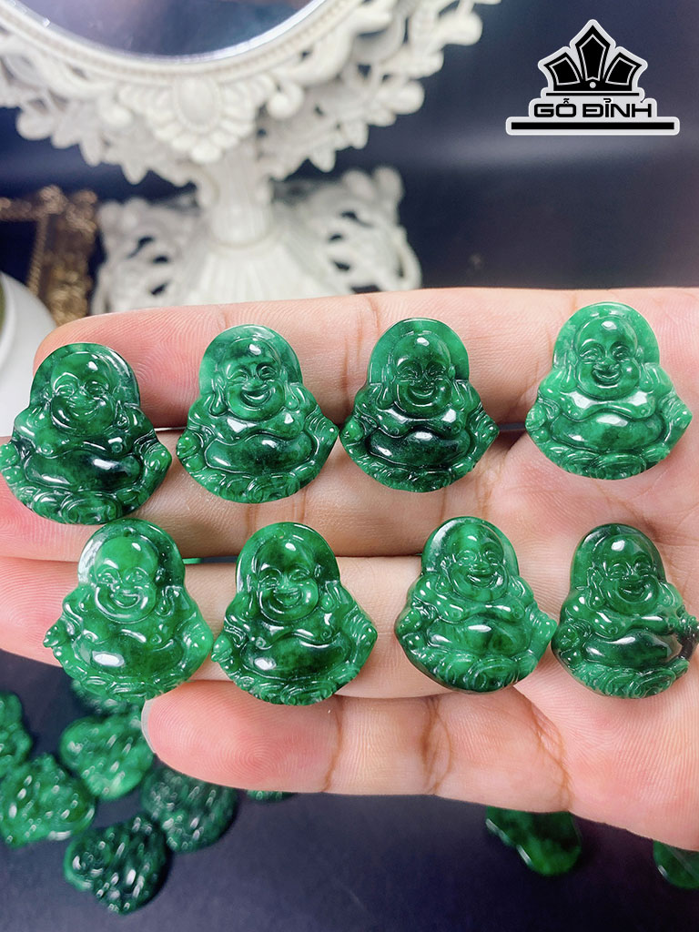 Mặt Dây Chuyền Đá Cẩm Thạch (Jadeite) Cao 22,5 Ngang 24,6 (mm)